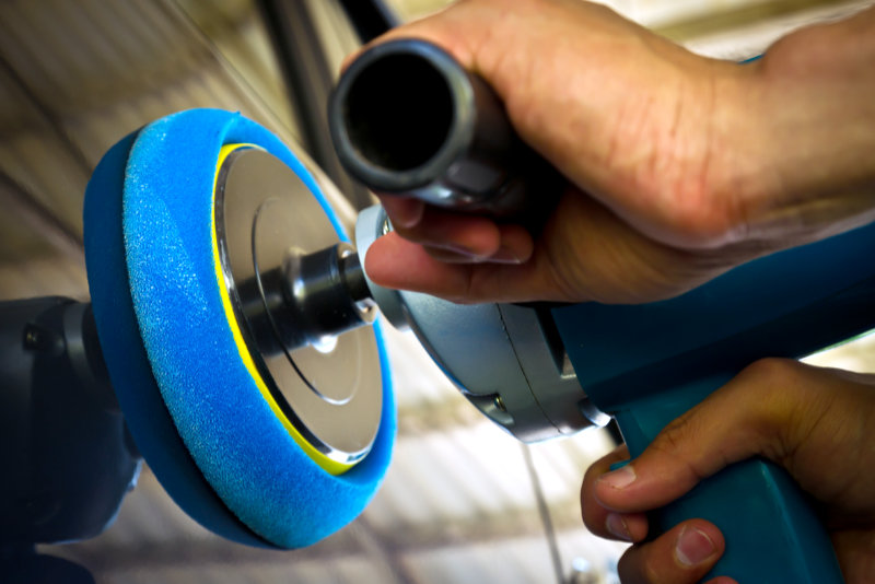Hand hold car polisher